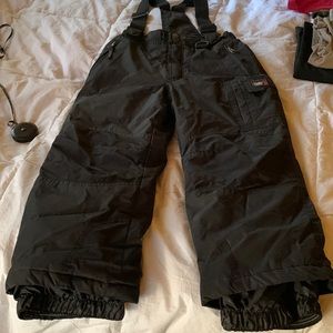 Bib snow pants